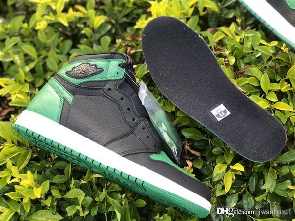 est authentic air 1 high og pine green court purple retro white black basketball shoes men gym red 555088-030 sneakers with original box
est authentic air 1 high og pine green court purple retro white black basketball shoes men gym red 555088-030 sneakers with original box
