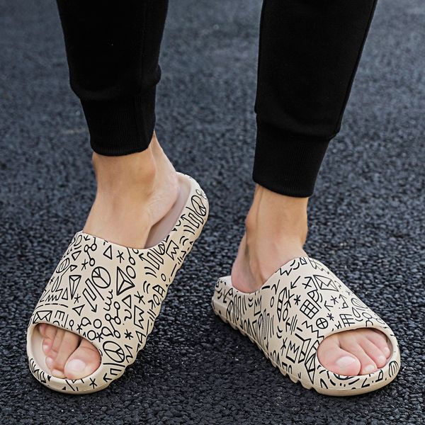 2020 slide men shoes slippers indoor house slides graffiti casual beach slipper eva injection quality cartoon shoes, Black
2020 slide men shoes slippers indoor house slides graffiti casual beach slipper eva injection quality cartoon shoes, Black
