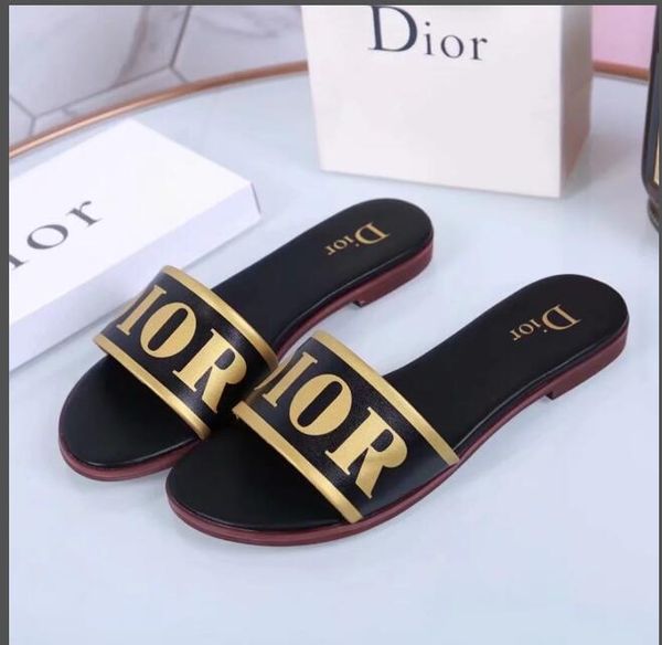 autumn new belt box romantic plush series snow boots fox fur two wear elastic band slippers, Black
autumn new belt box romantic plush series snow boots fox fur two wear elastic band slippers, Black