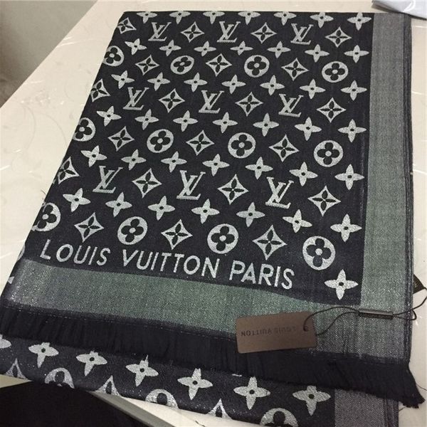 Luxury scarf classic design bright silver silk cotton textile scarf luxury men's and women's brand designer scarf 180x70Cm
Luxury scarf classic design bright silver silk cotton textile scarf luxury men's and women's brand designer scarf 180x70Cm