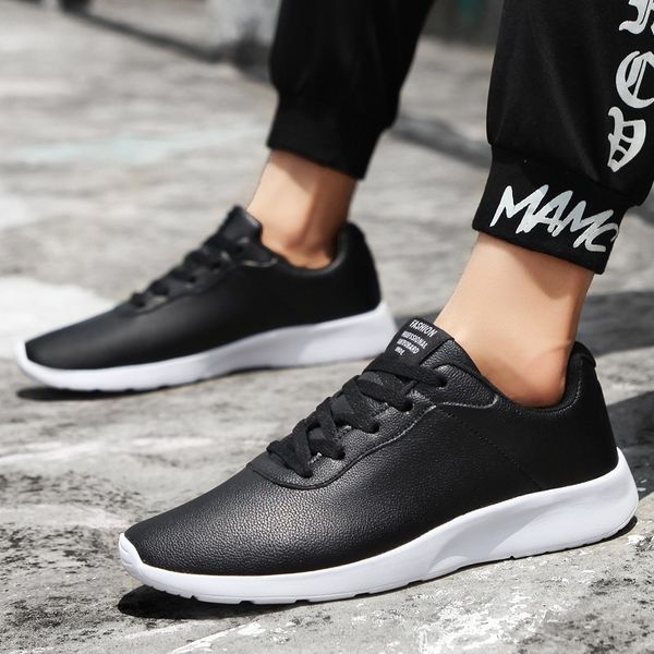 outdoor running shoes for men pu leather women sneakers white black jogging walking sport shoes lace-up all match plus size35-47
outdoor running shoes for men pu leather women sneakers white black jogging walking sport shoes lace-up all match plus size35-47