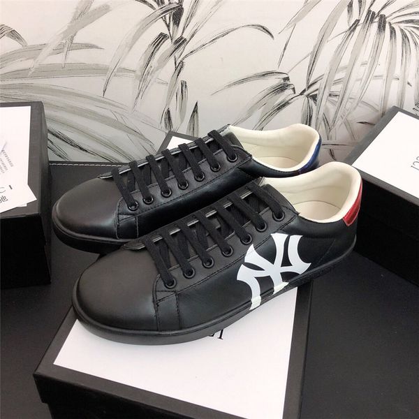 19sw 2018 new mens womens fashion luxury white leather platform shoes flat casual shoes lady black red pink sneakers
19sw 2018 new mens womens fashion luxury white leather platform shoes flat casual shoes lady black red pink sneakers
