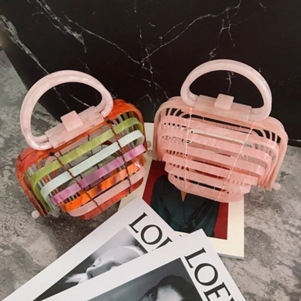 2018 new beach acrylic handbag lady bag popular handbags hollow out half moon acrylic beach bag basket tote ark shell
2018 new beach acrylic handbag lady bag popular handbags hollow out half moon acrylic beach bag basket tote ark shell