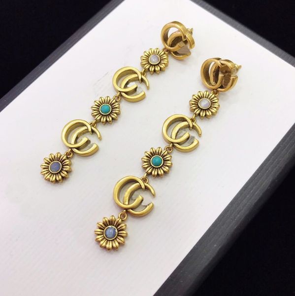 2020 classic daisy earrings long pendant earrings fashion temperament elegant ladies luxury elegant gifts, Silver
2020 classic daisy earrings long pendant earrings fashion temperament elegant ladies luxury elegant gifts, Silver