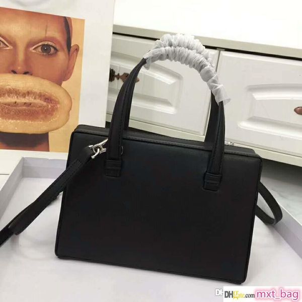 высокое качество роскошные сумки известных брендов сумки женские сумки cowhide оригинальные сумки кожи плеча l3068
высокое качество роскошные сумки известных брендов сумки женские сумки cowhide оригинальные сумки кожи плеча l3068