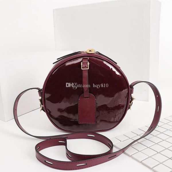 crazy cute circular shoulder bags fashion casual brand designer bags роскошные высококачественные женские сумки размер 20x22. 5x 8cm m52294
crazy cute circular shoulder bags fashion casual brand designer bags роскошные высококачественные женские сумки размер 20x22. 5x 8cm m52294