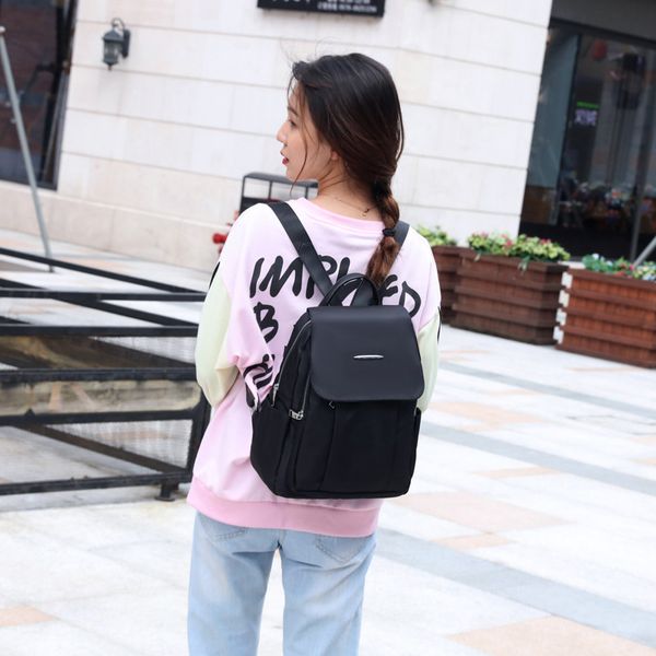 2020 new ladies backpack korean version of oxford cloth leisure travel large capacity backpack women's
2020 new ladies backpack korean version of oxford cloth leisure travel large capacity backpack women's