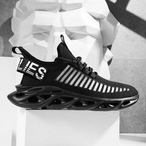 men shoes mesh breathable light weight running shoes fashion sports shoes sneakers hollow sole
men shoes mesh breathable light weight running shoes fashion sports shoes sneakers hollow sole