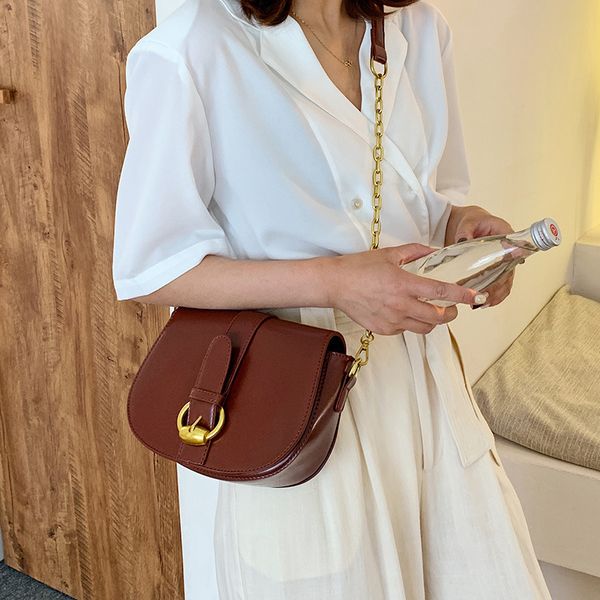 crossbody сумка женская мини сумка 2020 новый простой корейский моды плечо ретро западном стиле седло женщин
crossbody сумка женская мини сумка 2020 новый простой корейский моды плечо ретро западном стиле седло женщин