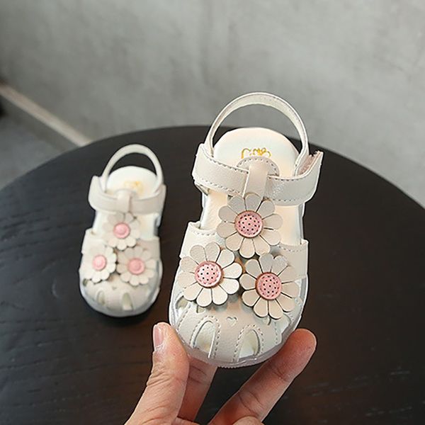 baby girl sandals shoes summer cartoon princess girls anti slip soft sole flashing lights casual sandals shoes size 21-25, Black;red
baby girl sandals shoes summer cartoon princess girls anti slip soft sole flashing lights casual sandals shoes size 21-25, Black;red
