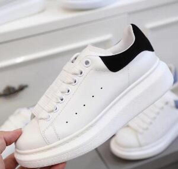Beat Designer Shoes trainers Reflective 3M white Leather Platform Sneakers Womens Mens Flat Casual Party Wedding Shoes Suede Sports Sneakers
Beat Designer Shoes trainers Reflective 3M white Leather Platform Sneakers Womens Mens Flat Casual Party Wedding Shoes Suede Sports Sneakers