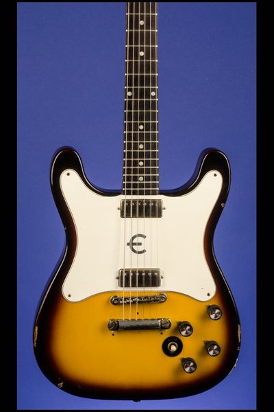 custom shop 1961 coronet plaque headstock vintage sunburst electric guitar mini humbucker pickups, white pickguard, dot fingerboard inlay
custom shop 1961 coronet plaque headstock vintage sunburst electric guitar mini humbucker pickups, white pickguard, dot fingerboard inlay
