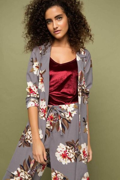 defacto женщина распашонки женщина мода печать цветы casual v-образным вырезом тонкий слой брюки комплекты lady осень - i1400az17au, Black;brown
defacto женщина распашонки женщина мода печать цветы casual v-образным вырезом тонкий слой брюки комплекты lady осень - i1400az17au, Black;brown