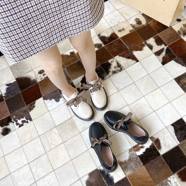 solid white leather oxford shoes woman lace-up flats striped riband loafers rivet bow derby shoes women espadrilles single shoes, Black
solid white leather oxford shoes woman lace-up flats striped riband loafers rivet bow derby shoes women espadrilles single shoes, Black