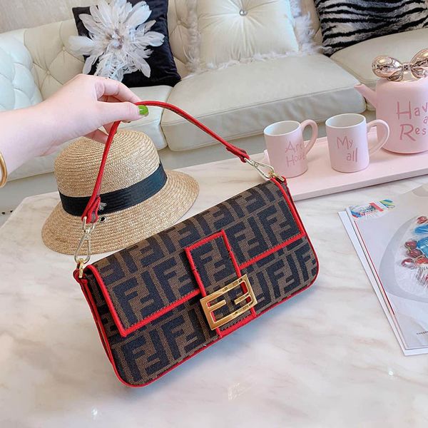 новые поступления женские роскошные дизайнерские багет сумки коричневый холст кожа леди мода сумка на плечо платье верхняя ручка сумки случа
новые поступления женские роскошные дизайнерские багет сумки коричневый холст кожа леди мода сумка на плечо платье верхняя ручка сумки случа