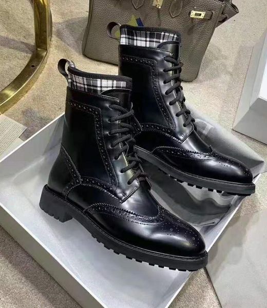 come with logo and box fashion designer boots black genuine leather patchwork ankle boots size 35 to 40
come with logo and box fashion designer boots black genuine leather patchwork ankle boots size 35 to 40