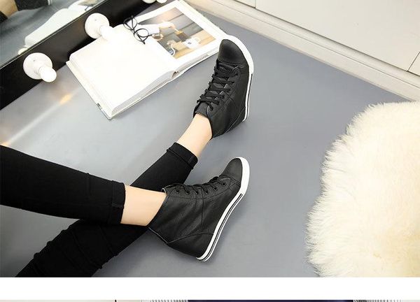 genuine leather women casual shoes platform height increasing high heel shoes lace up soft sneakers, Black;white
genuine leather women casual shoes platform height increasing high heel shoes lace up soft sneakers, Black;white