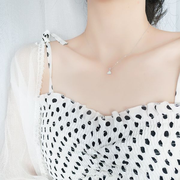 s925 sterling silver small skirt necklace female clavicle chain exquisite opal colorful fan pendant fashion wild silver jewelry
s925 sterling silver small skirt necklace female clavicle chain exquisite opal colorful fan pendant fashion wild silver jewelry
