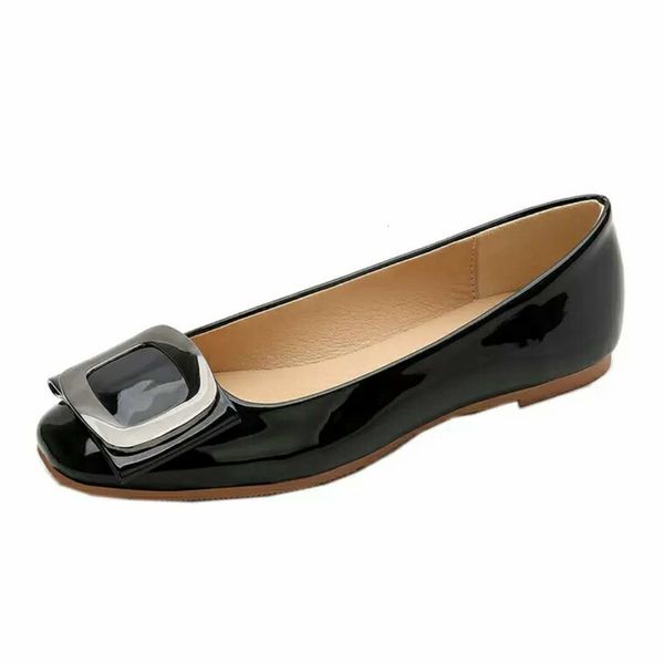 0730 cqc25 popular womens fashion comfortable shoes style ladies flat shoes soft soles shoes with box
0730 cqc25 popular womens fashion comfortable shoes style ladies flat shoes soft soles shoes with box