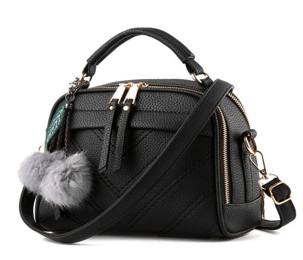 fashion designer female bag new trend fresh small fragrance casual single shoulder messenger small bag ing
fashion designer female bag new trend fresh small fragrance casual single shoulder messenger small bag ing