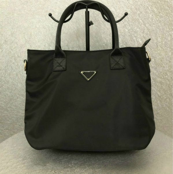 luxury handbags purses designer shoulder bag women with single shoulder bag and hand bag large capacity fashion black color #707
luxury handbags purses designer shoulder bag women with single shoulder bag and hand bag large capacity fashion black color #707