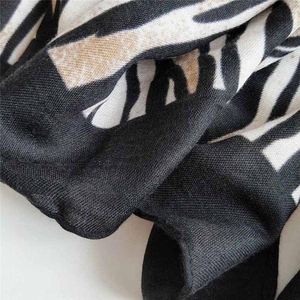 classic style women's scarf fashion mark casual winter scarf brand as birthday gift 70*180cm17, Blue;gray
classic style women's scarf fashion mark casual winter scarf brand as birthday gift 70*180cm17, Blue;gray