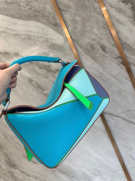 classic lady's handbag 7a high-end custom quality handbag fashion business casual style metal accessories with long shoulder strap
classic lady's handbag 7a high-end custom quality handbag fashion business casual style metal accessories with long shoulder strap