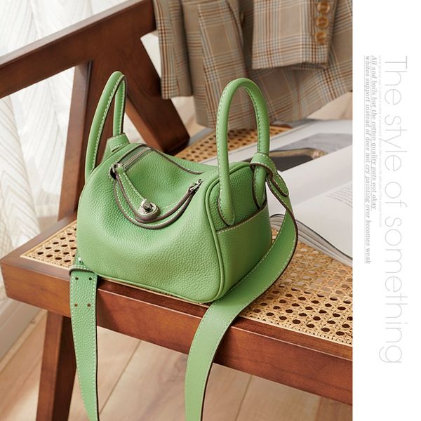 real leather soft totes small bag genuine leather metal lock mini box bags cow shoulder pouch bags
real leather soft totes small bag genuine leather metal lock mini box bags cow shoulder pouch bags