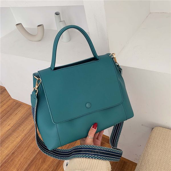 elegant female big capacity tote bag 2019 fashion new pu leather women designer handbag chic shoulder messenger bag
elegant female big capacity tote bag 2019 fashion new pu leather women designer handbag chic shoulder messenger bag
