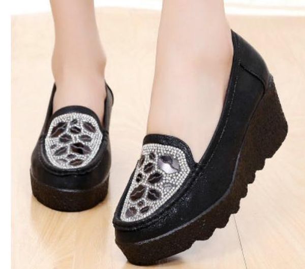 2019 women's shoes in spring and autumn with new style slope heel thick bottom round head @72, Black 
2019 women's shoes in spring and autumn with new style slope heel thick bottom round head @72, Black