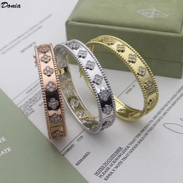 donia jewelry tri color electroplating exaggerated plum blossom titanium steel micro inlaid zircon bracelet designer bracelet luxury bracele, Black
donia jewelry tri color electroplating exaggerated plum blossom titanium steel micro inlaid zircon bracelet designer bracelet luxury bracele, Black