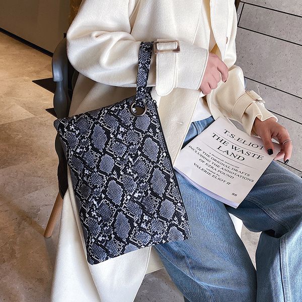 fashion snake pattern clutch new style storage envelope bag business large capacity temperament banquet bag pu leather women
fashion snake pattern clutch new style storage envelope bag business large capacity temperament banquet bag pu leather women