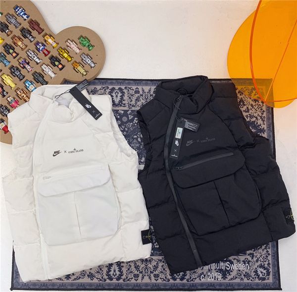 19fw new luxurious brand design compass collaboration wdd down waistcoat jacket vest men women streetwear sweatshirts outdoor shirts, Gray;blue
19fw new luxurious brand design compass collaboration wdd down waistcoat jacket vest men women streetwear sweatshirts outdoor shirts, Gray;blue