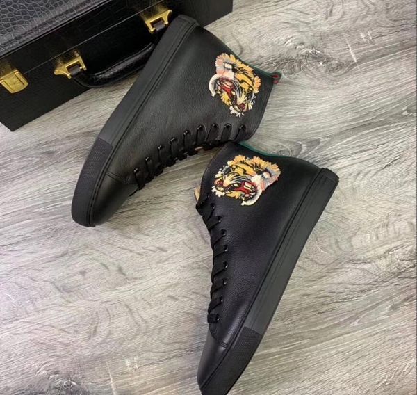 men's and women's fashion casual slippers 2020 boys and girls' print general outdoor sneakers for men and women gg321, Black
men's and women's fashion casual slippers 2020 boys and girls' print general outdoor sneakers for men and women gg321, Black