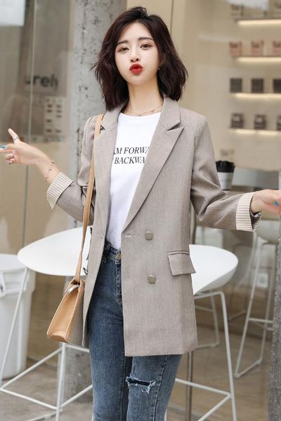 women's single coat 2019 autumn new fashion temperament casual slim solid color double-breasted small suit women's shirt, White;black
women's single coat 2019 autumn new fashion temperament casual slim solid color double-breasted small suit women's shirt, White;black
