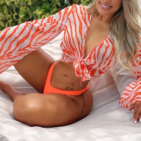 2020 three pieces bikini set bell sleeve bikini cover up swimwear women swimsuit print bathing suit beachwear swimming suit
2020 three pieces bikini set bell sleeve bikini cover up swimwear women swimsuit print bathing suit beachwear swimming suit