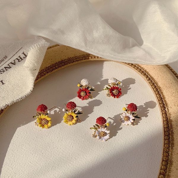 aomu s925 silver korean retro enamel glaze colorful daisy earrings for women girl party 2020 new fashion simple jewelry, Golden;silver
aomu s925 silver korean retro enamel glaze colorful daisy earrings for women girl party 2020 new fashion simple jewelry, Golden;silver