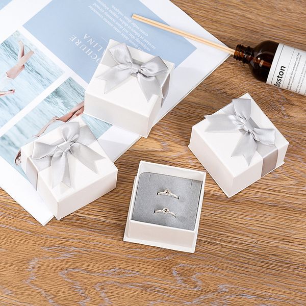 jewelry box pendant rings packing box paper ribbon bowknot for gift necklace earring set packing display 7*7*4.5cm, Black;white
jewelry box pendant rings packing box paper ribbon bowknot for gift necklace earring set packing display 7*7*4.5cm, Black;white