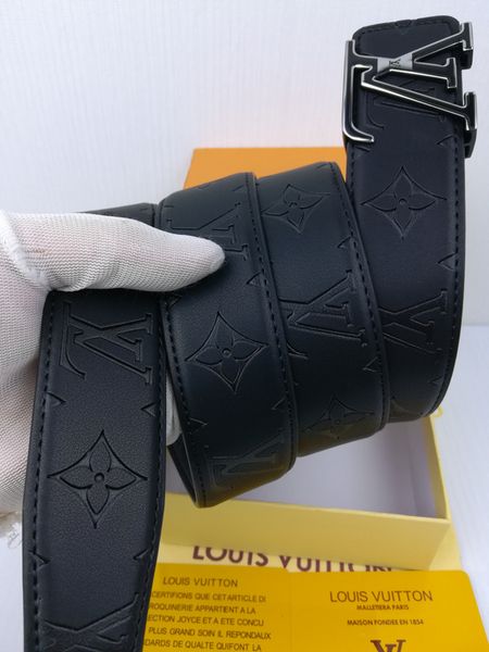 2019 new designers belts luxury louis vuitton belts buckle belt fashion mens leather belts luxruy, Black;brown
2019 new designers belts luxury louis vuitton belts buckle belt fashion mens leather belts luxruy, Black;brown