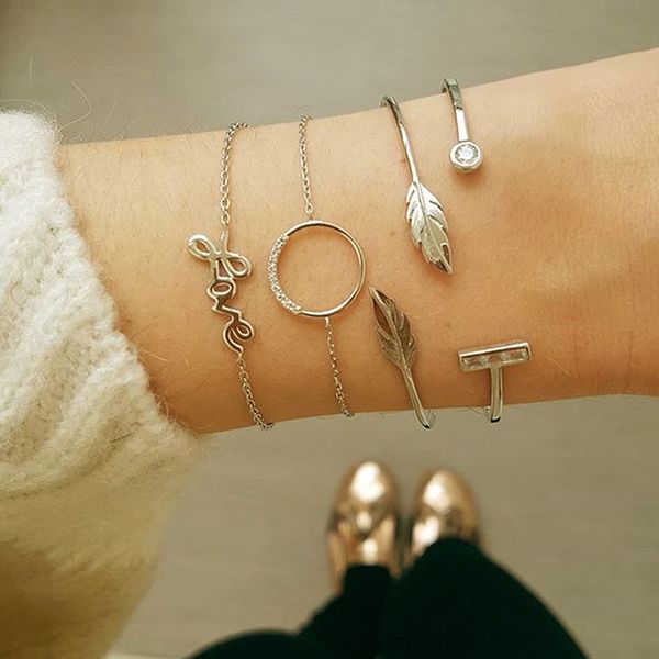 4 pcs/ set fashion leaf letter lover round crystal geometric gold chain opening bracelet female charm party jewelry accessories, Black
4 pcs/ set fashion leaf letter lover round crystal geometric gold chain opening bracelet female charm party jewelry accessories, Black