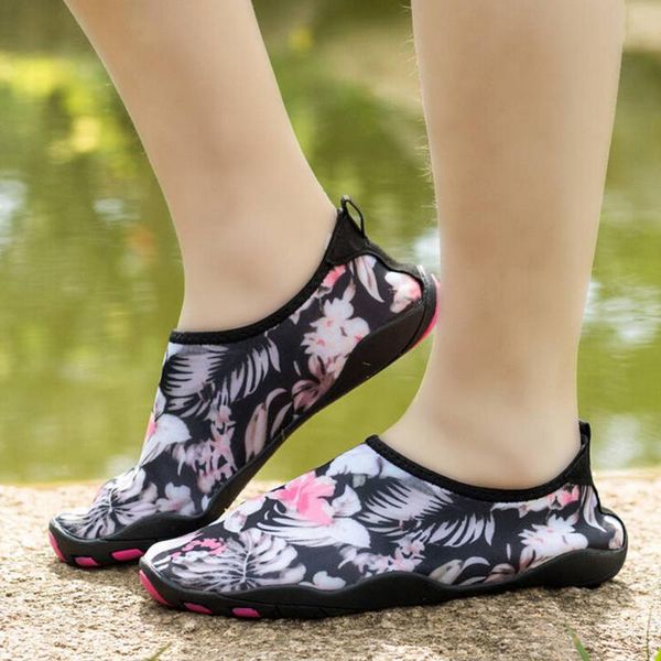 outdoors upstream beach shoes man quick-drying wading swimming shoes comfortable summer aqua lightweight female sneaker#@t
outdoors upstream beach shoes man quick-drying wading swimming shoes comfortable summer aqua lightweight female sneaker#@t