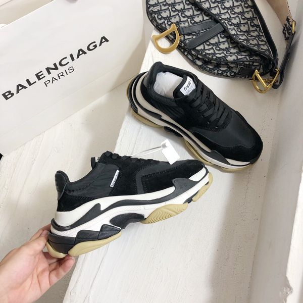 fast delivery original fashion luxury platform men and women shoes wild vintage casual sports shoes men and women running shoes, Black
fast delivery original fashion luxury platform men and women shoes wild vintage casual sports shoes men and women running shoes, Black
