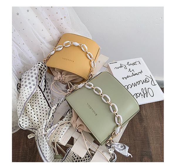 small bag female 2019 new wave fashion retro bucket bag wild insyang gas shoulder slung small bag
small bag female 2019 new wave fashion retro bucket bag wild insyang gas shoulder slung small bag
