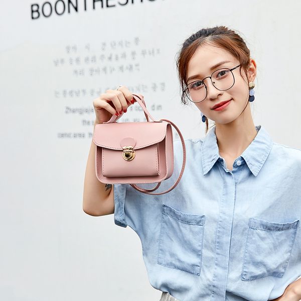 2020 new women's crossbody bag korean fashion wild lock solid color ladies small square bag
2020 new women's crossbody bag korean fashion wild lock solid color ladies small square bag