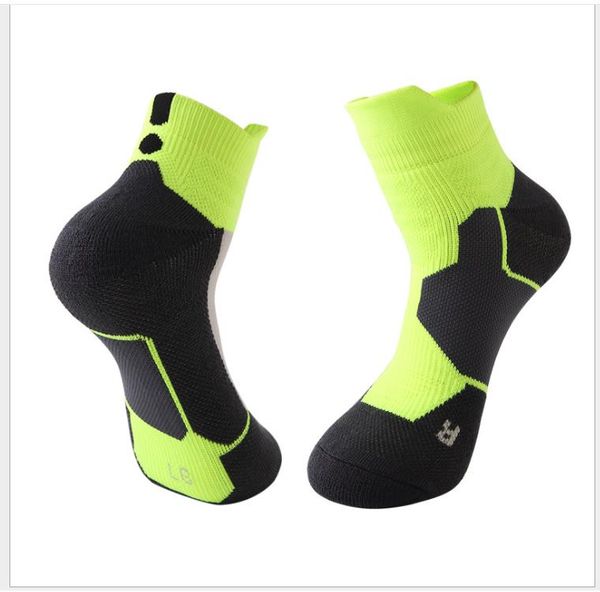 thickened towel bottom wearable and comfortable breathable sports socks, Black 
thickened towel bottom wearable and comfortable breathable sports socks, Black