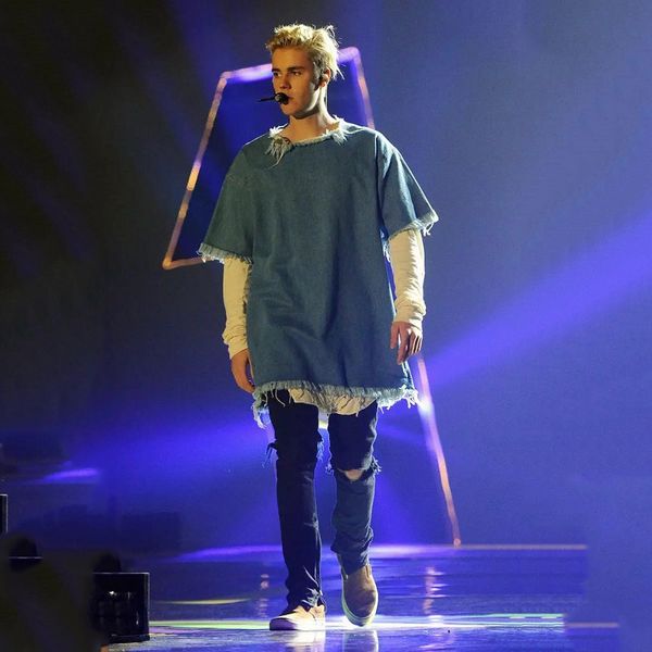 europe and the united states high street dark wind trend hip hop big hole wash water slim jeans feet pencil pants tide, Blue
europe and the united states high street dark wind trend hip hop big hole wash water slim jeans feet pencil pants tide, Blue