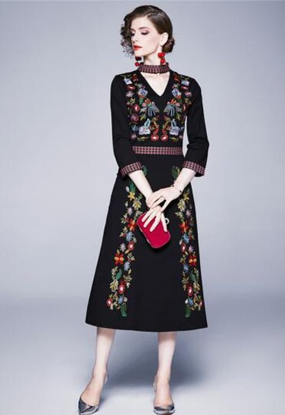european and american high-end women's autumn and winter long dress temperament fashion retro style heavy embroidery dress, Black;gray
european and american high-end women's autumn and winter long dress temperament fashion retro style heavy embroidery dress, Black;gray