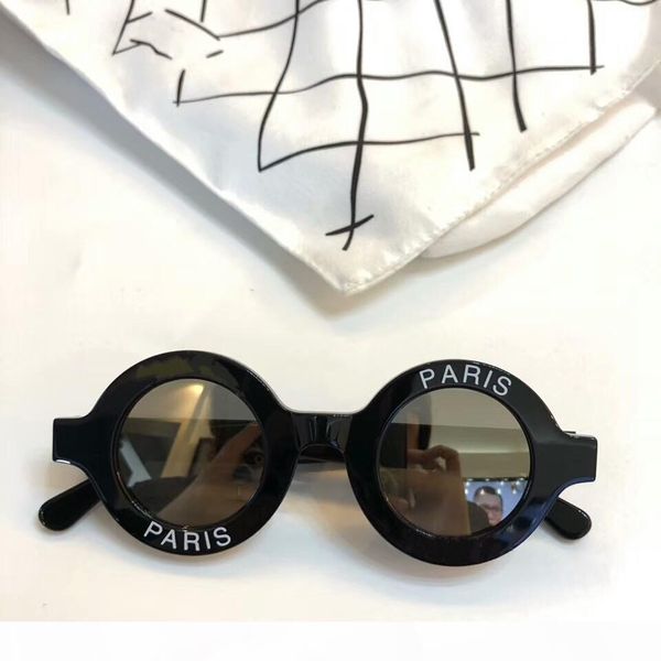 2020 the latest sales ch01945 woman bigrim sunframe polarizing prescription myopic glasses fashion glasses, White;black
2020 the latest sales ch01945 woman bigrim sunframe polarizing prescription myopic glasses fashion glasses, White;black