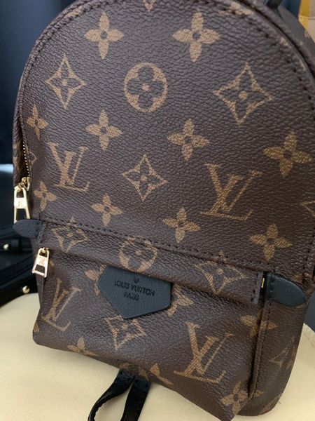 Hight quality Women's Palm Springs Mini Backpack genuine leather children backpacks women printing leather Mini backpack 41560 40155
Hight quality Women's Palm Springs Mini Backpack genuine leather children backpacks women printing leather Mini backpack 41560 40155