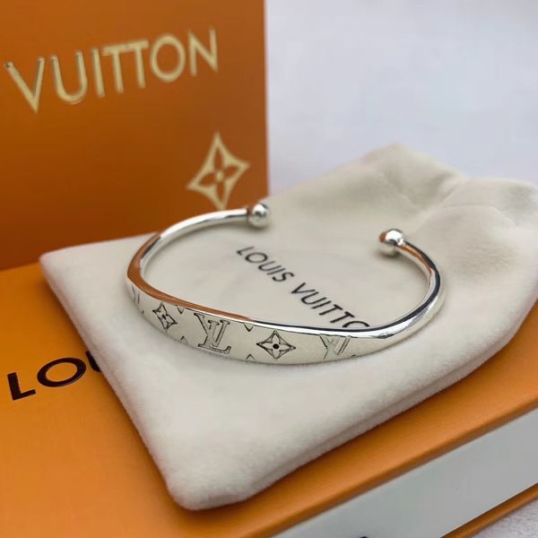 fashion open bracelet classic letter sterling silver 925 bracelet inner diameter bracelet fashion jewelry supply, Black
fashion open bracelet classic letter sterling silver 925 bracelet inner diameter bracelet fashion jewelry supply, Black